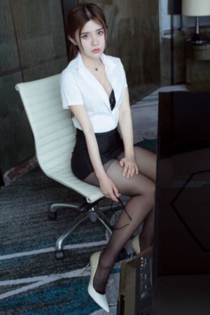 在线偷拍女厕嘘嘘